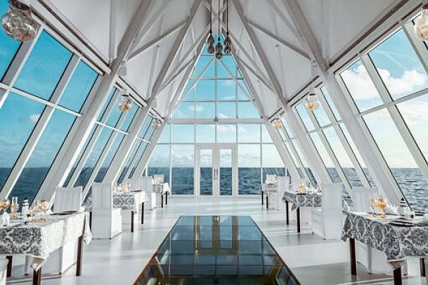 Furaveri Island Resort & Spa