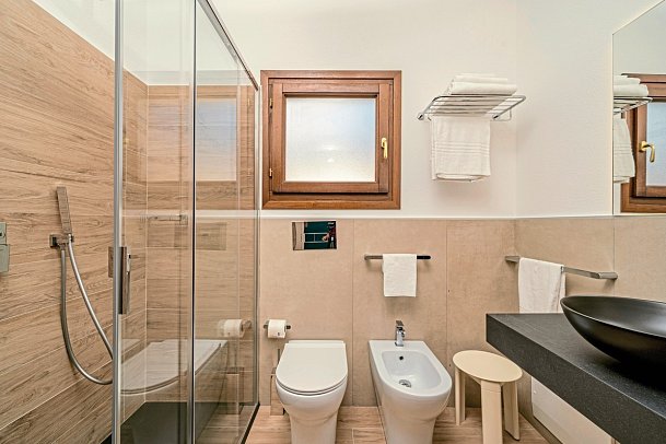 Hotel I Ginepri - Wohnbeispiel Doppelzimmer Superior (Zimmercodierungen DS1 & DSM)