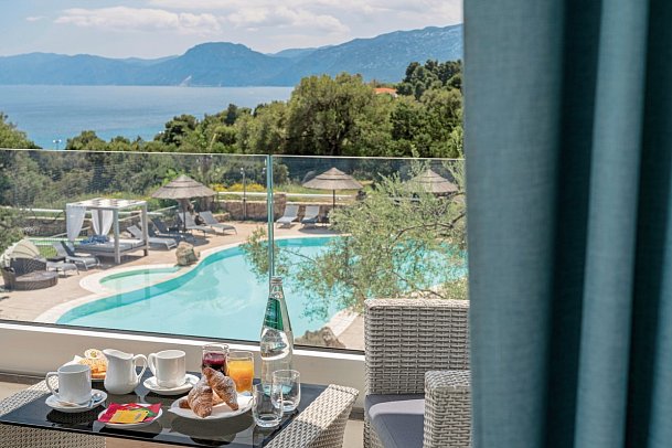 Hotel I Ginepri - Wohnbeispiel Doppelzimmer Superior Meerblick (Zimmercodierung DSM)