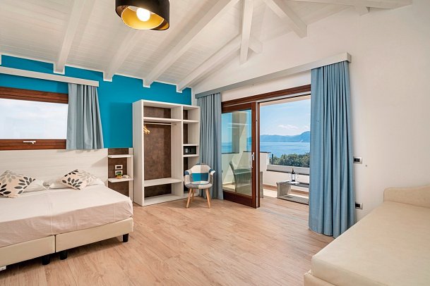 Hotel I Ginepri - Wohnbeispiel Doppelzimmer Superior Meerblick (Zimmercodierung DSM)