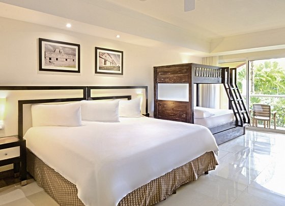 Sandos Playacar - Wohnbeispiel Riviera Family King Juniorsuite (Zimmercodierung FB2)
