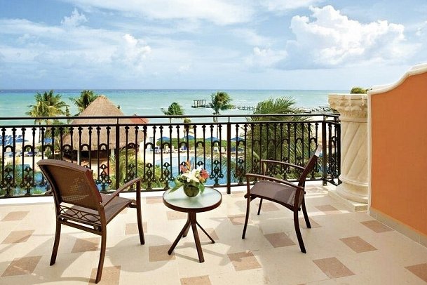 Wyndham Alltra Playa del Carmen