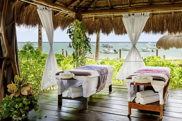 The Reef Coco Beach