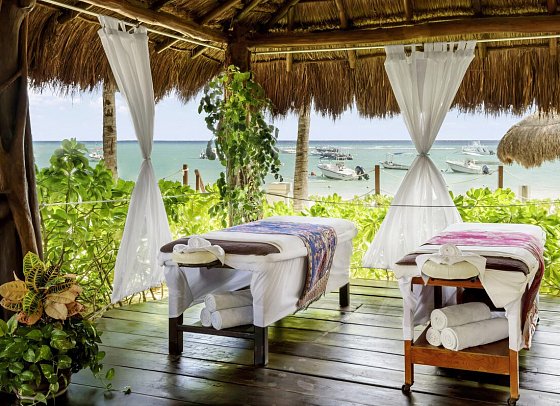 The Reef Coco Beach