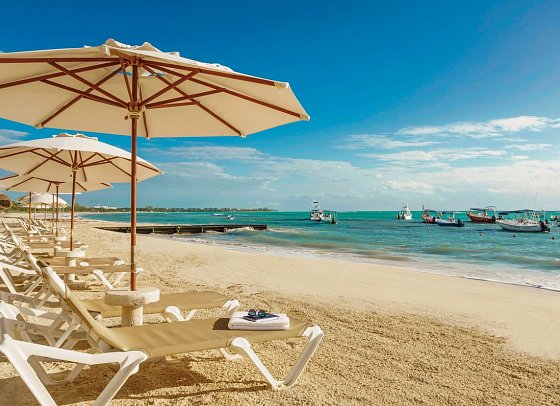 The Reef Coco Beach