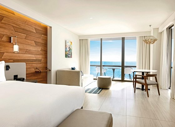 Hilton Cancun, an All Inclusive Resort - Wohnbeispiel Oceanfront King (Zimmercodierung UBO)