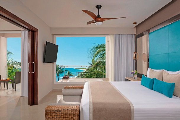 Dreams Jade Resort & Spa