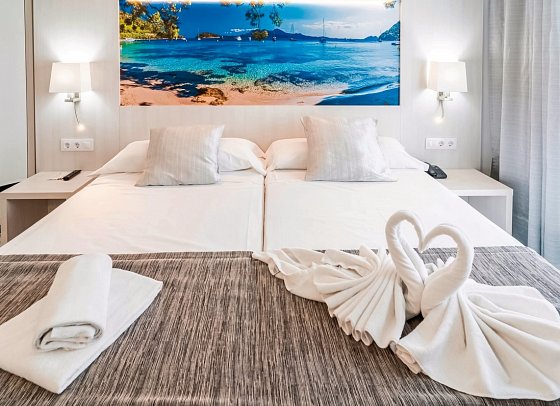 Amic Horizonte - Wohnbeispiel Doppelzimmer Premium Meerblick (Zimmercodierung DMM)