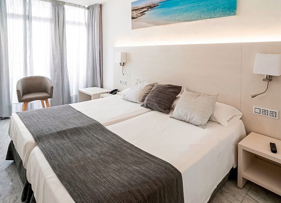Amic Horizonte - Wohnbeispiel Doppelzimmer Nebengebäude (Zimmercodierungen DBV & DCV)