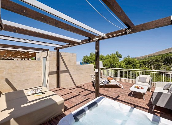 VIVA Cala Mesquida Suites & Spa Adults Only 16+ - Wohnbeispiel Juniorsuite Royal Terrace Selection Club (Zimmercodierung JT2)