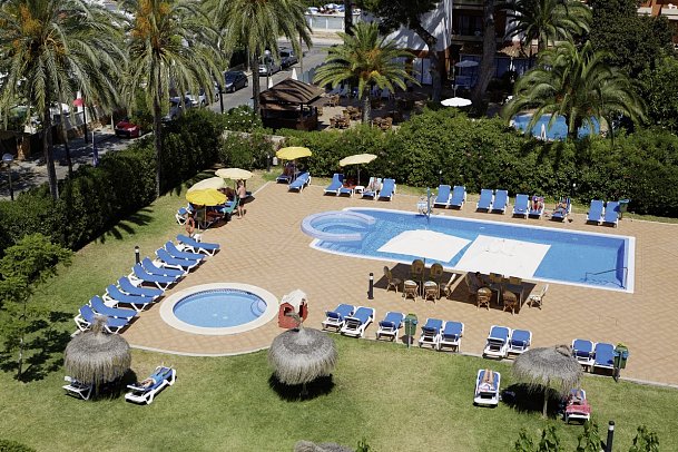 Luxor - Außenanlage