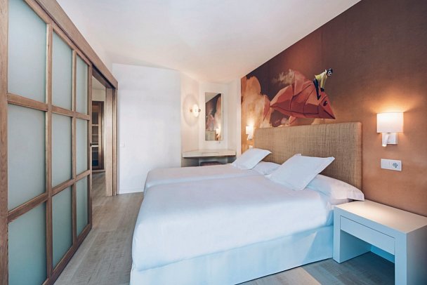 Iberostar Selection Albufera Park - Wohnbeispiel Familienzimmer Premium (Zimmercodierungen FM1, FM2, FM3, FM4, FM5, FM6, F1N, F2N, F1P & F2P)