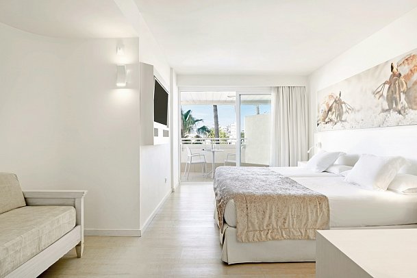 Iberostar Waves Cristina - Wohnbeispiel Dreibettzimmer (Zimmercodierungen TB1 & TB2)