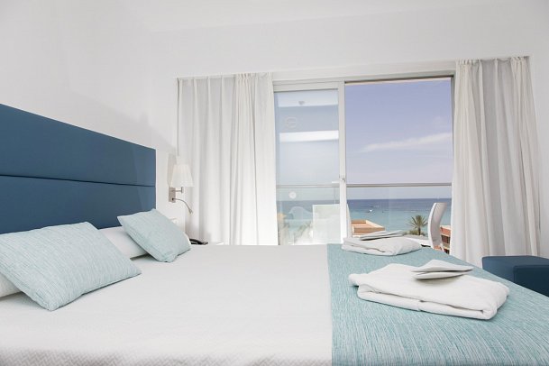 Alua Leo - Doppelzimmer Superior Meerblick (Zimmercodierung DSM)