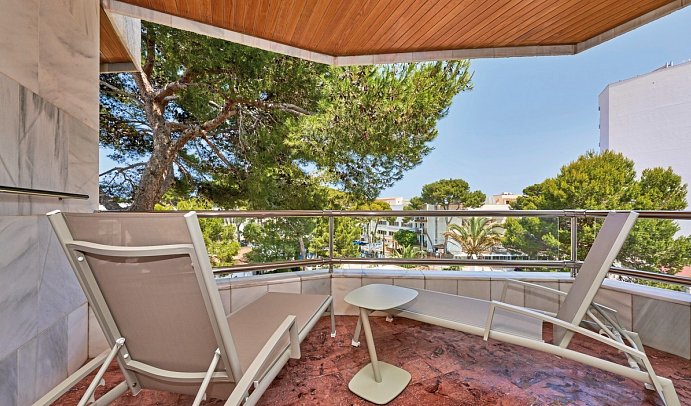 Serrano Palace - Beispiel Balkon (Zimmercodierung DB2)