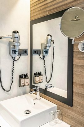 Onmood Cala Ratjada - Beispiel Bad (Zimmercodierungen DB1, DB2, DB3, DB4, DB5 & DB6)