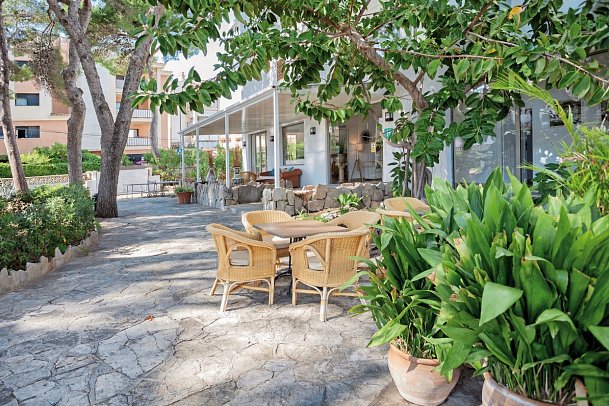 Petit Garden Hotel by Flacalco