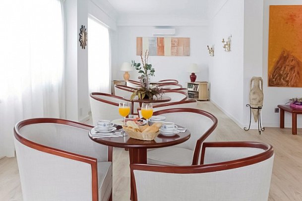 Petit Garden Hotel by Flacalco