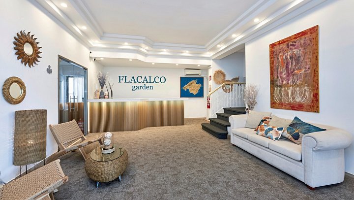 Petit Garden Hotel by Flacalco