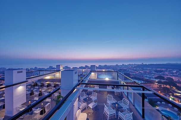 BG Tonga Tower Design Hotel & Suites - Blue-Sky-Restaurant