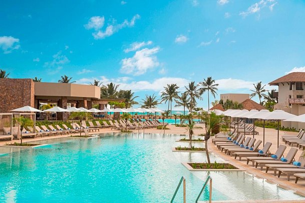 Dreams Playa Esmeralda Resort & Spa
