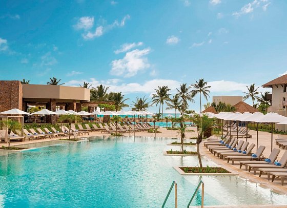 Dreams Playa Esmeralda Resort & Spa - Pool