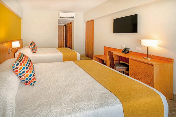 Coral Costa Caribe Beach Resort - Wohnbeispiel Superior Room (Zimmercodierung DS2)
