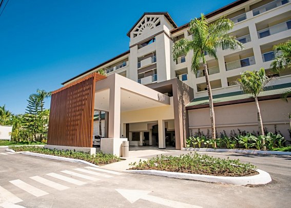 Coral Costa Caribe Beach Resort