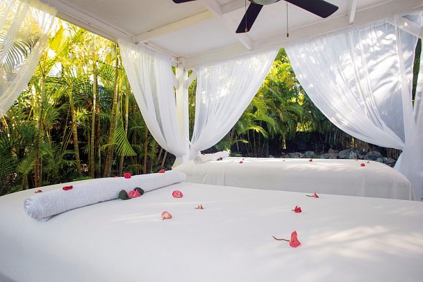 Coral Costa Caribe Beach Resort