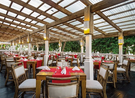 Coral Costa Caribe Beach Resort