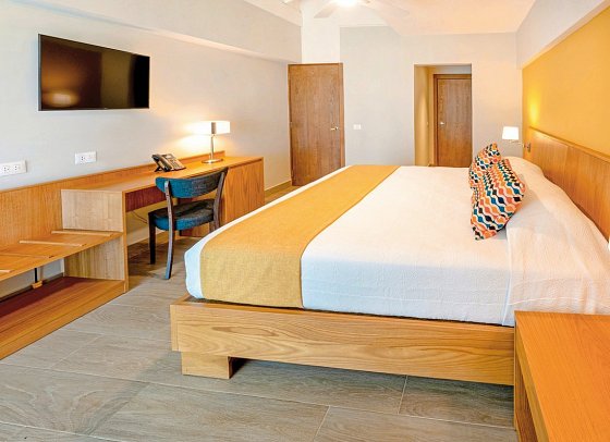 Coral Costa Caribe Beach Resort - Wohnbeispiel Superior Room (Zimmercodierung DS2)