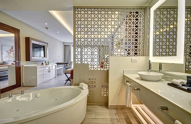 Royalton Bávaro Resort & Casino - Wohnbeispiel Luxury Junior Suite (Zimmercodierung JU1)