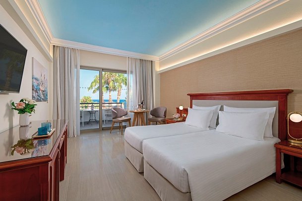 Atrium Palace Thalasso Spa Resort & Villas - Wohnbeispiel Doppelzimmer Meerblick (Zimmercodierung D1M)