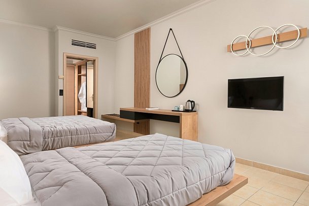 Kresten Palace Hotel - Wohnbeispiel Doppelzimmer Gartenblick (Zimmercodierung DBG)