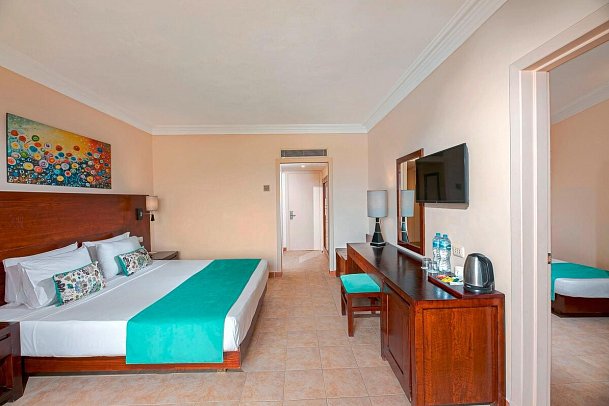 Royal Brayka Resort - Wohnbeispiel Familienzimmer Deluxe (Zimmercodierung FD1)
