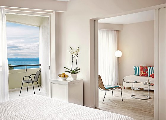 Domes Noruz Kassandra - Wohnbeispiel Suite seitl. Meerblick Ivory (Zimmercodierung WBN)