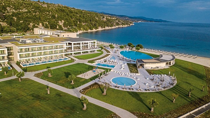 Ammoa Luxury Hotel & Spa Resort
