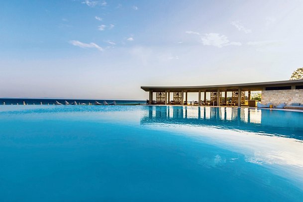 Ammoa Luxury Hotel & Spa Resort