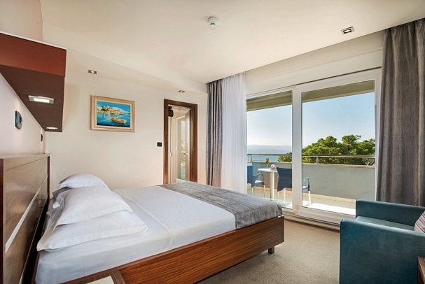 Hotel Plaza Omis - Wohnbeispiel DZ Premium Meerblick (Zimmercodierung DMM)