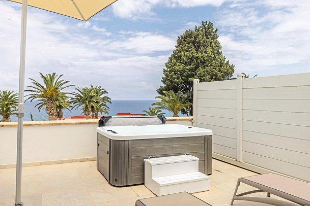 Aldiana Club Rocca Nettuno Calabria - Wohnbeispiel Doppelzimmer Superior Jacuzzi (Zimmercodierung DS3)