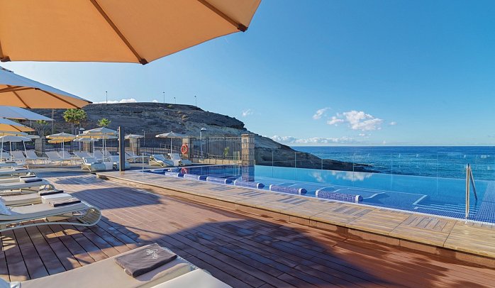 H10 Costa Adeje Palace - Infinity-Pool für Privilege Gäste