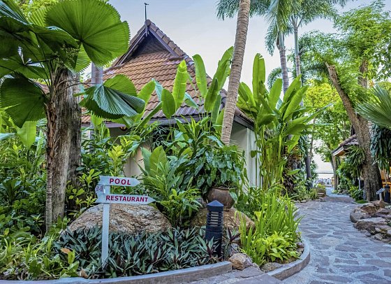 Samui Natien Beach Resort