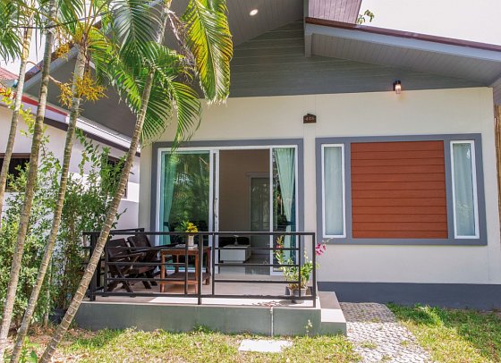 Adarin Beach Resort - Wohnbeispiel Deluxe Villa with Private Garden (Zimmercodierung VDG)