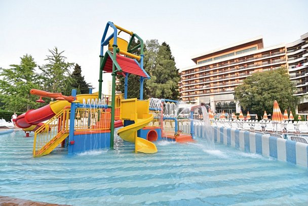 Flamingo Grand Hotel & Spa