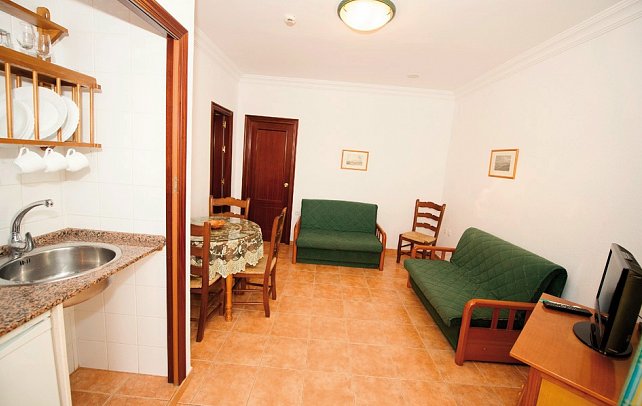 Hotel Diufain - Wohnbeispiel Appartement (Zimmercodierungen AB1, AB2 & AB3)