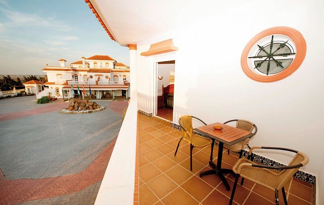 Hotel Diufain - Balkonbeispiel Appartement (Zimmercodierungen AB1, AB2 & AB3)