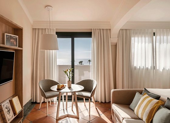 Palacio de Sancti Petri Gran Meliá - Wohnbeispiel Doppelzimmer Premium Meerblick (Zimmercodierungen DMM & DM2)