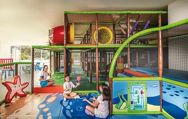 Falkensteiner Club Funimation Borik