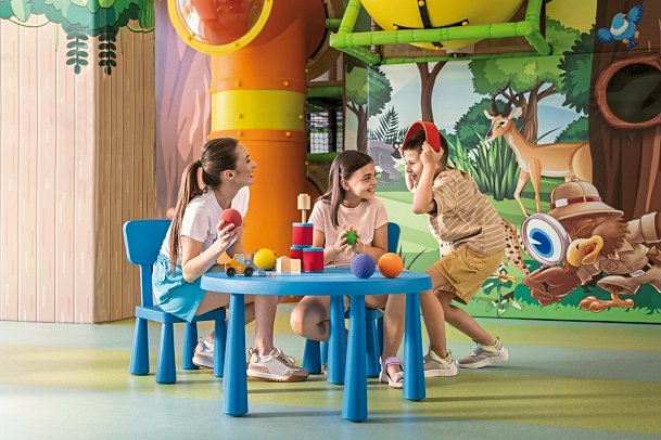 Falkensteiner Club Funimation Borik