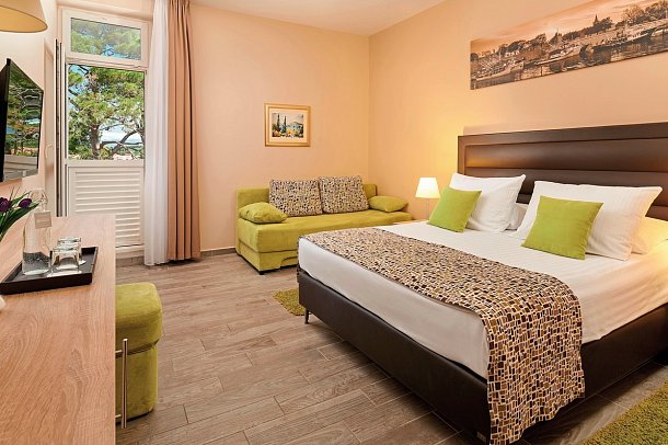 Pinija - Wohnbeispiel Familienzimmer Klassik (Zimmercodierung FB1)